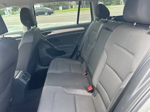 Used 2017 Volkswagen Golf S AWD/4WD image 11