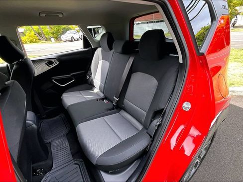 Used 2020 Kia Soul X-Line FWD image 28