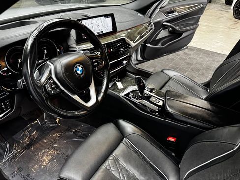 Used 2018 BMW 540i xDrive AWD/4WD image 32