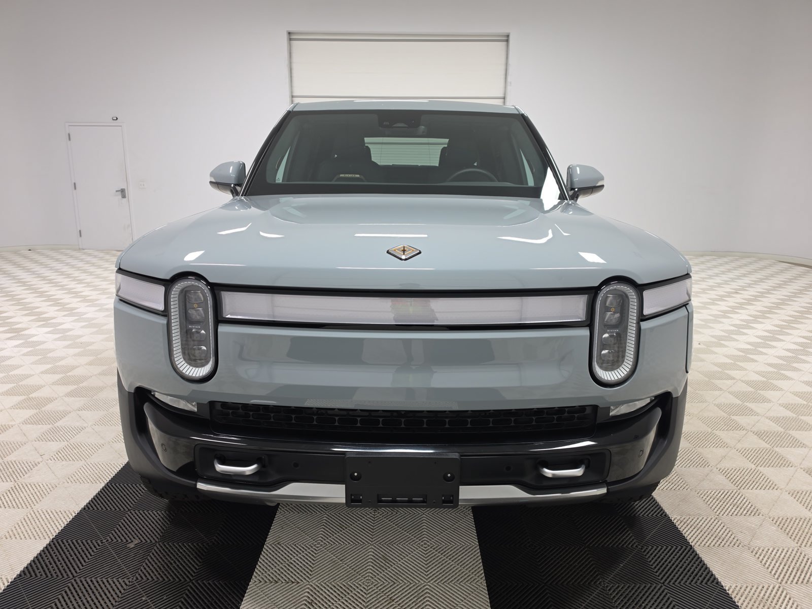 Used 2022 Rivian R1T Adventure AWD/4WD image 8
