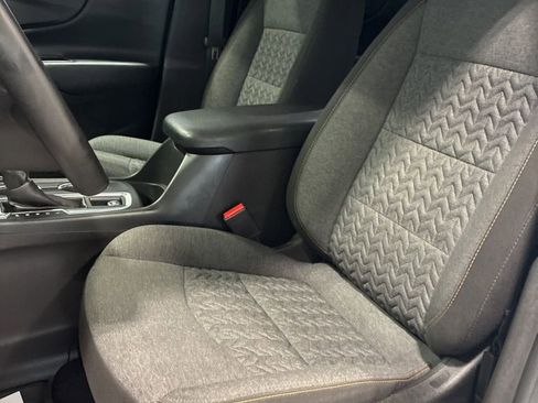 Used 2024 Chevrolet Equinox LT w/ LPO, Floor Liner Package FWD image 17