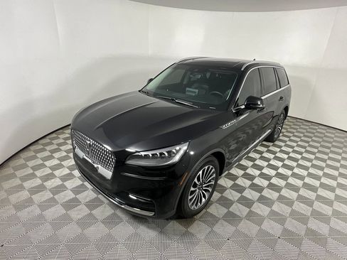 Used 2023 Lincoln Aviator 2WD w/ Premium Package image 9