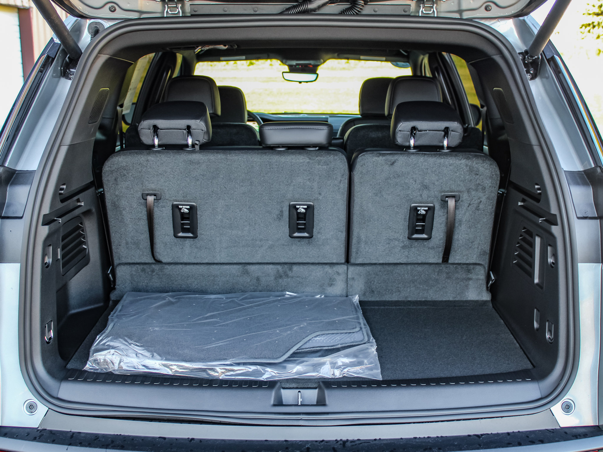 New 2027 GMC Acadia Elevation w/ Black Edition AWD/4WD image 24