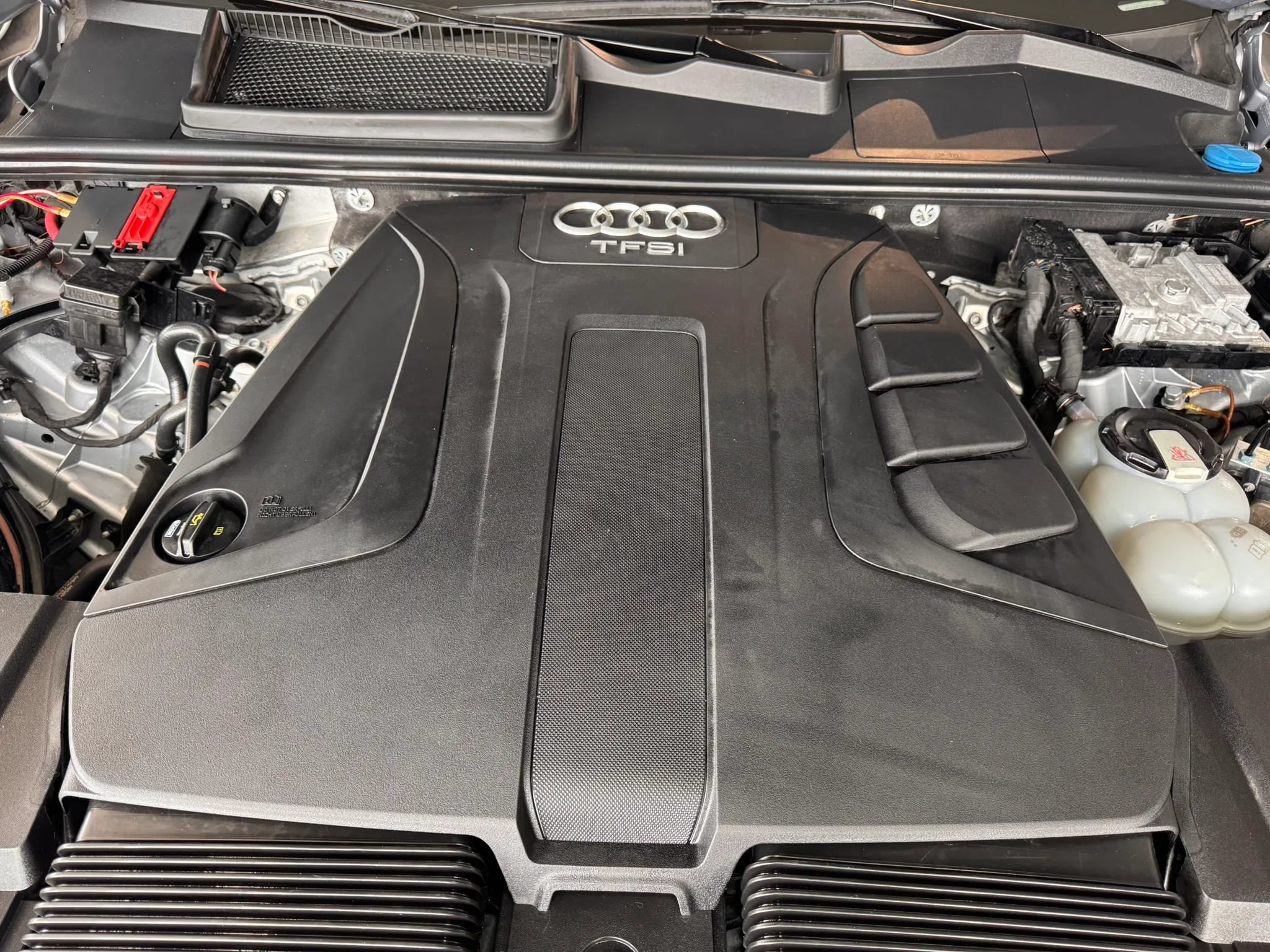 Used 2018 Audi Q7 2.0T Premium Plus w/ Premium Plus Package AWD/4WD image 45