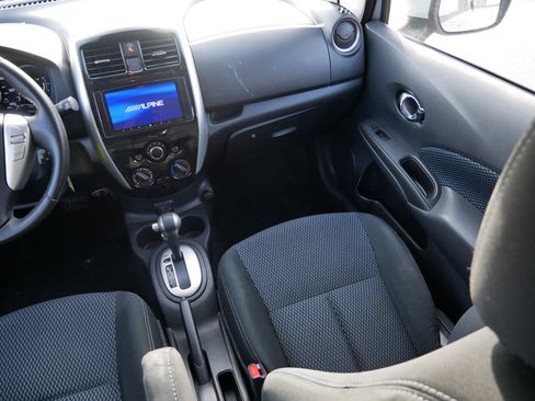 Used 2018 Nissan Versa Note SV image 11