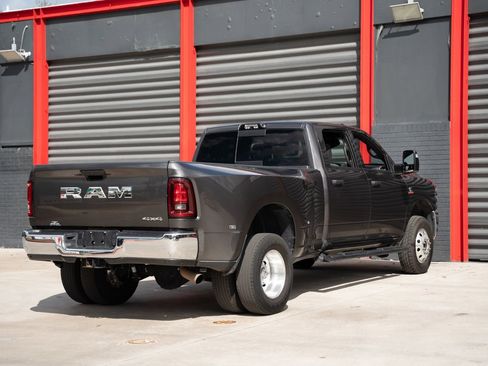 Used 2025 RAM 3500 Tradesman AWD/4WD image 11