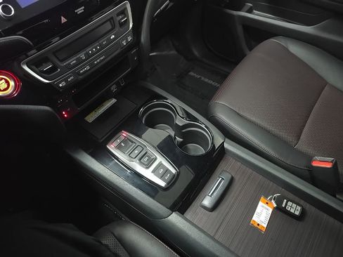Used 2022 Honda Ridgeline Black Edition image 30