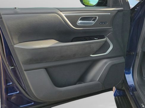 Used 2025 INFINITI QX80 Luxe RWD image 17