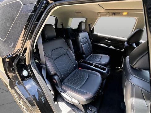 Certified 2023 Nissan Pathfinder Platinum FWD image 21