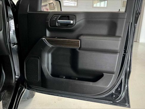 Used 2022 Chevrolet Silverado 1500 RST image 25
