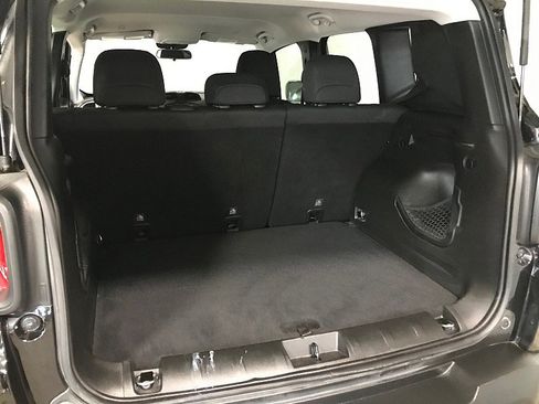 Used 2018 Jeep Renegade Sport w/ Power & Air Group AWD/4WD image 30