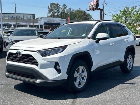 Used 2021 Toyota RAV4 XLE AWD/4WD image 7