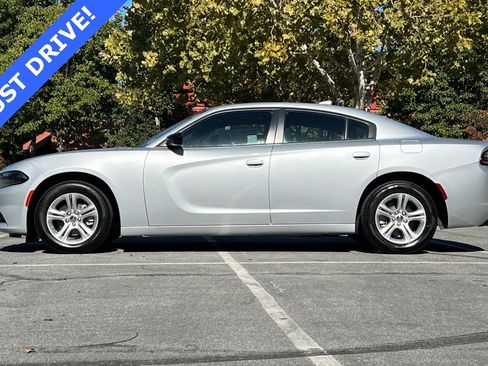 Used 2023 Dodge Charger SXT image 7