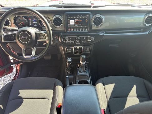 Used 2022 Jeep Gladiator Overland AWD/4WD image 19