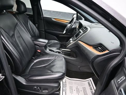 Used 2019 Lincoln MKC Reserve w/ MKC Climate Package image 10