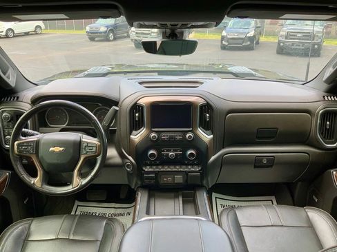 Used 2023 Chevrolet Silverado 2500 High Country w/ Z71 Off-Road Package AWD/4WD image 19