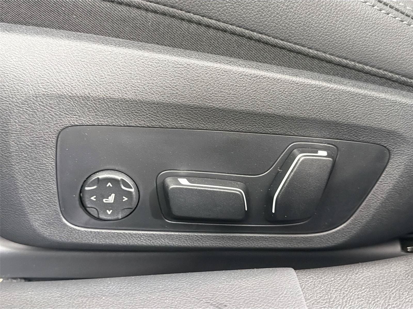New 2026 BMW i4 xDrive40i AWD/4WD image 35