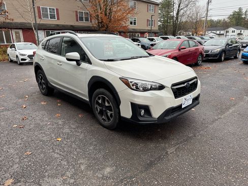 Used 2019 Subaru Crosstrek 2.0i Premium w/ Moonroof Package image 7