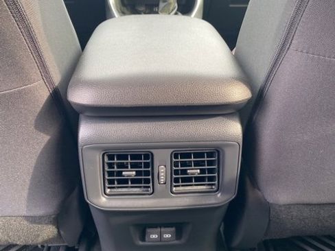 Used 2025 Toyota RAV4 XLE image 24