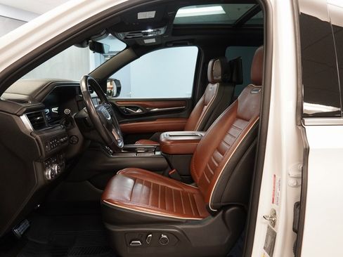 Used 2023 GMC Yukon Denali Ultimate image 6