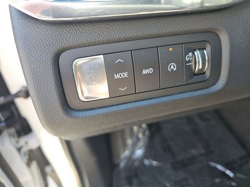 Certified 2025 GMC Acadia Elevation image 17