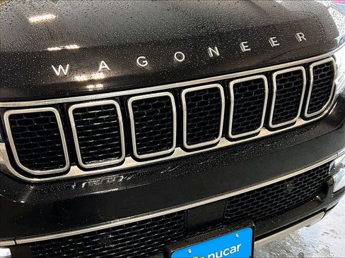 Used 2024 Jeep Wagoneer L Series II w/ Flexible Seating Group AWD/4WD image 31