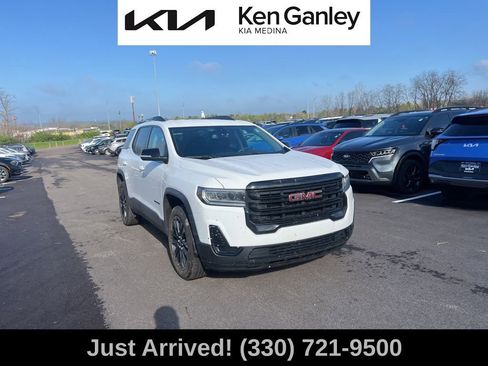 Used 2023 GMC Acadia SLE w/ Elevation Edition image 3
