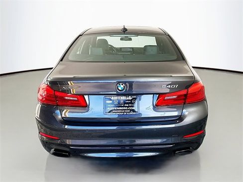 Used 2019 BMW 540i xDrive w/ Premium Package image 6