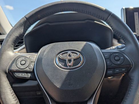 Used 2023 Toyota RAV4 XLE Premium FWD image 20