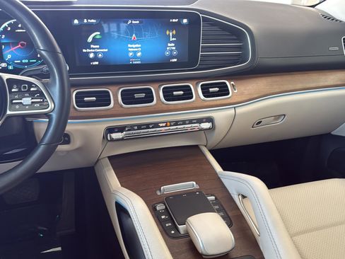 Certified 2022 Mercedes-Benz GLS 450 4MATIC image 40