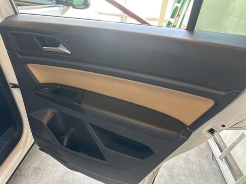 Used 2020 Volkswagen Atlas Cross Sport SE w/ Panoramic Sunroof Package AWD/4WD image 35