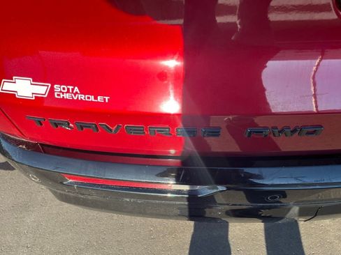 Used 2024 Chevrolet Traverse RS image 30