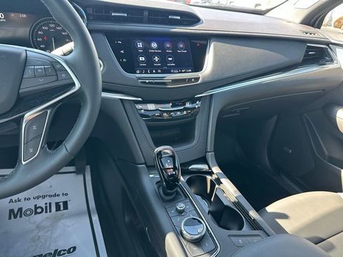Used 2026 Cadillac XT5 Premium Luxury w/ Driver Assist Package image 21