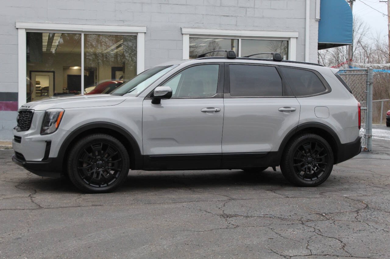 Used 2021 Kia Telluride EX w/ EX Premium Package AWD/4WD image 5