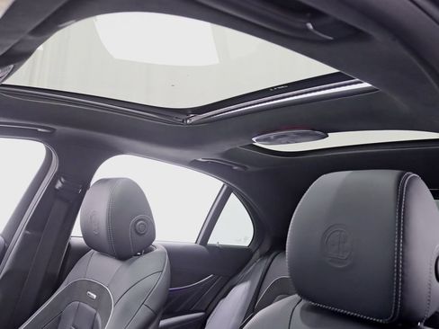 Used 2018 Mercedes-Benz E 63 AMG S image 36