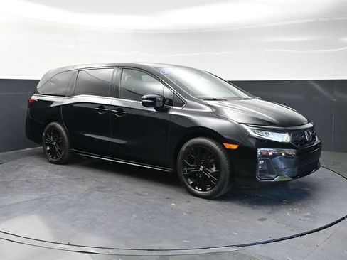 Used 2025 Honda Odyssey Sport-L image 3