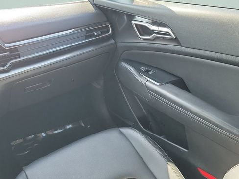 Used 2023 Kia Sportage EX FWD image 13