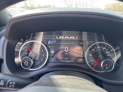 New 2026 RAM 1500 Express AWD/4WD image 13