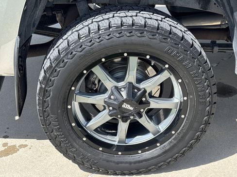 Used 2019 Toyota Tundra Platinum image 14