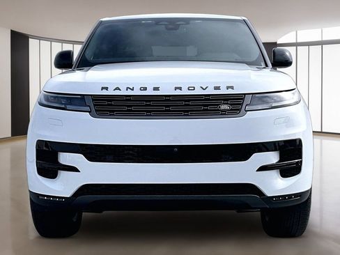 Used 2025 Land Rover Range Rover Sport image 2