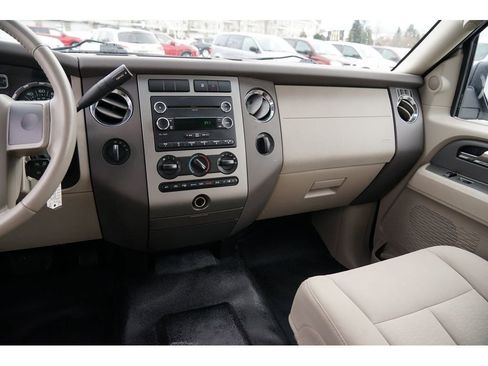 Used 2014 Ford Expedition XL image 21