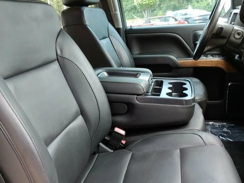 Used 2018 Chevrolet Silverado 1500 LTZ RWD image 11