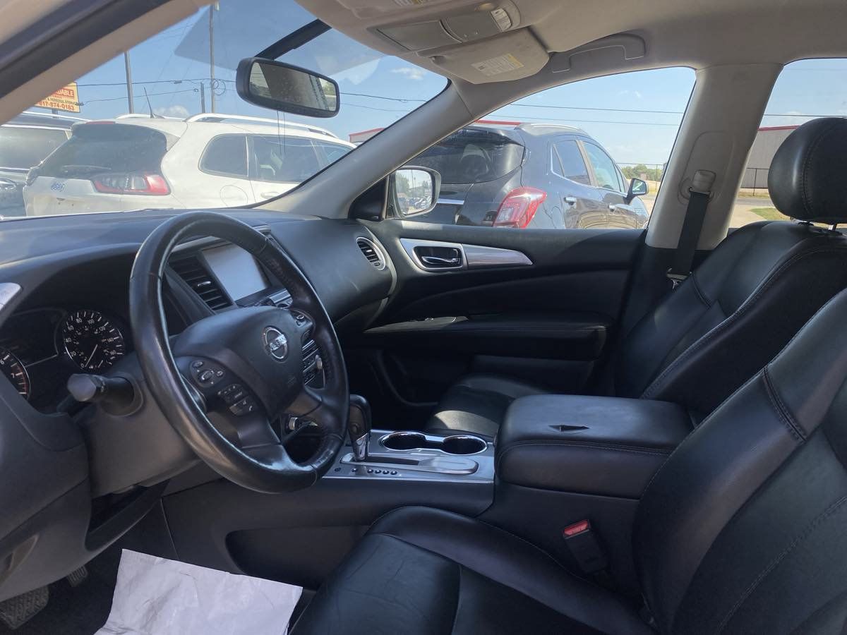 Used 2019 Nissan Pathfinder SL FWD image 8