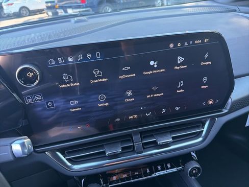 New 2026 Chevrolet Equinox EV LT image 8