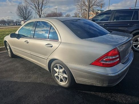 Used 2003 Mercedes-Benz C 240 4MATIC Sedan image 2