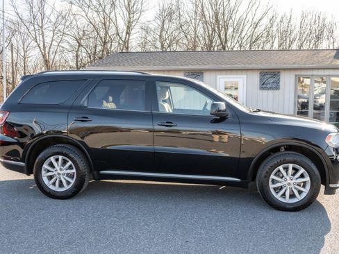Used 2019 Dodge Durango SXT image 12