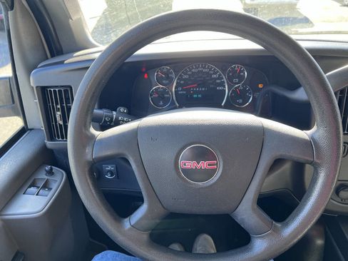 Used 2019 GMC Savana 2500 Extended image 11