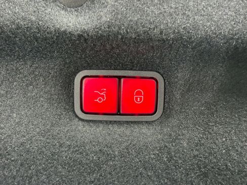 Certified 2022 Mercedes-Benz SL 55 AMG 4MATIC image 35