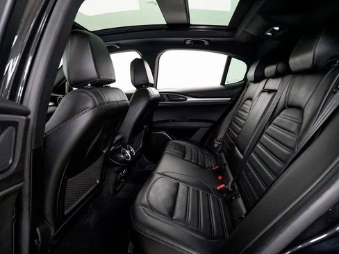 Used 2023 Alfa Romeo Stelvio Veloce image 24