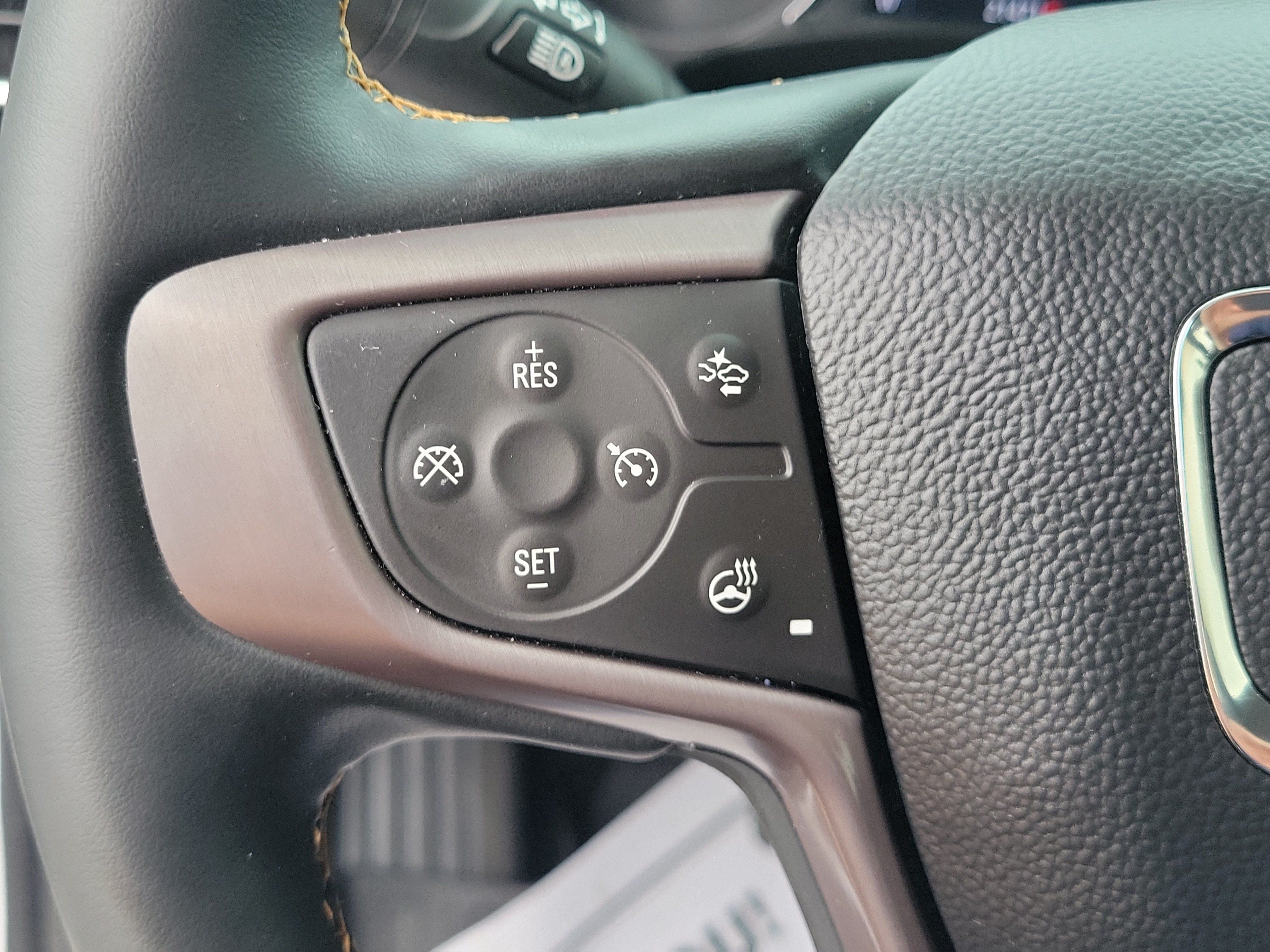 Used 2024 GMC Terrain AT4 AWD/4WD image 23